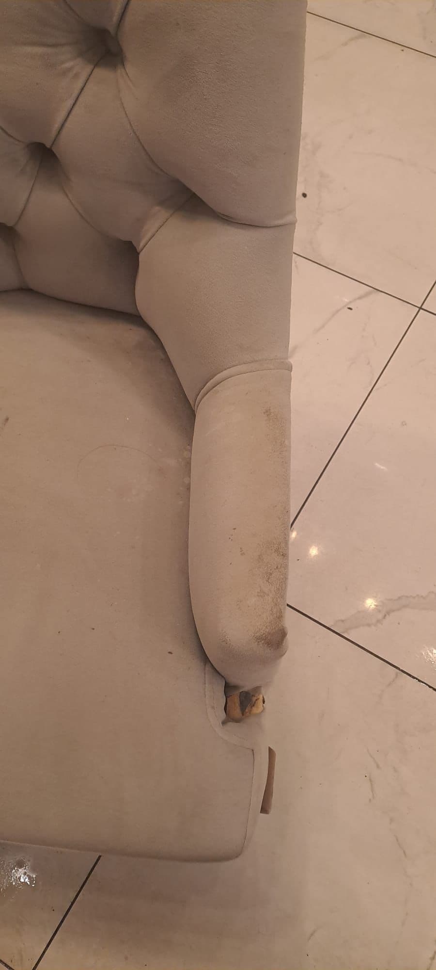 İzmir Buca yerinde koltuk temizliği